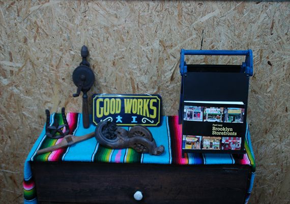 GOOD WORKS CHOICEな雑貨やアイテムと音楽に囲まれたオフィスにどうぞお気軽にお立ち寄りください！